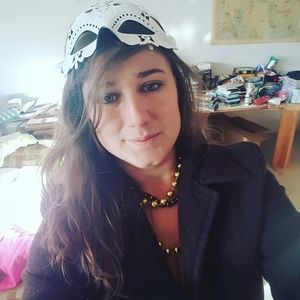 Meet your Posher, Nyla